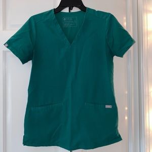 Hunter Green Figs Scrub Top